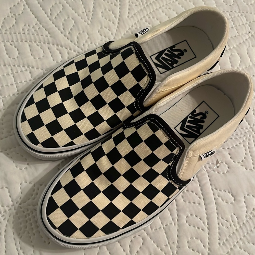 Vans Classic Checkered black and white size 6